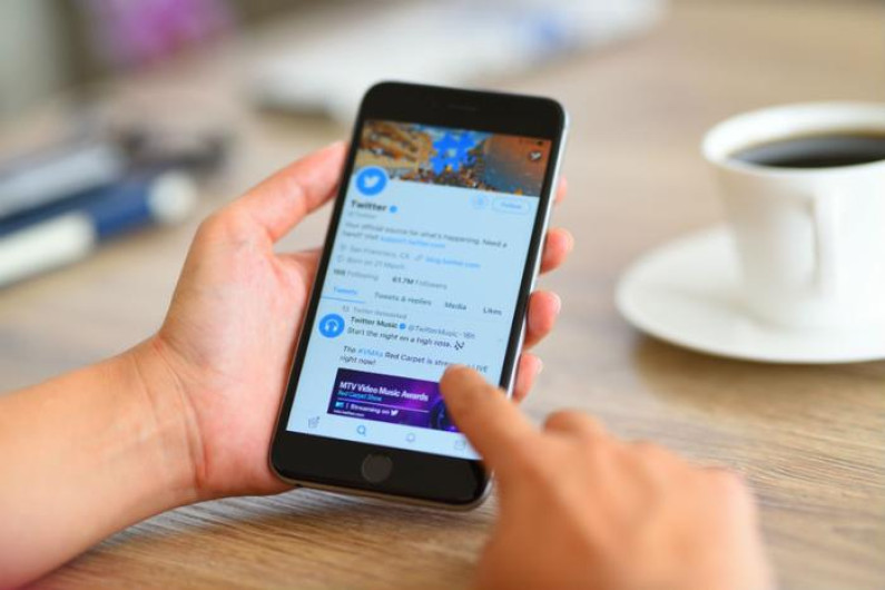 Hoy se cumplen 15 años de haberse escrito el primer tuit 