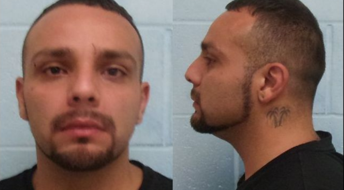 Departamento de Policía de McAllen busca a hombre acusado de terrorismo