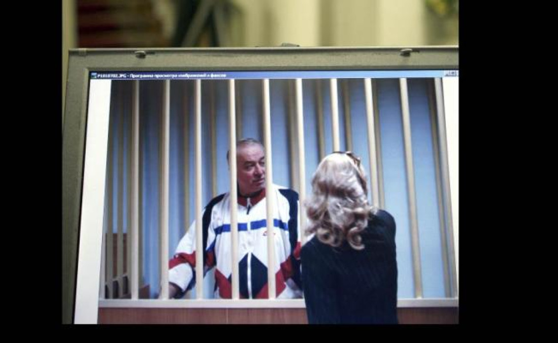 Exespía ruso se enferma por exponerse a sustancia no identificada
