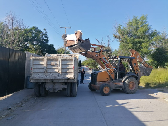 Realiza Municipio descacharrización de Colonia Azteca