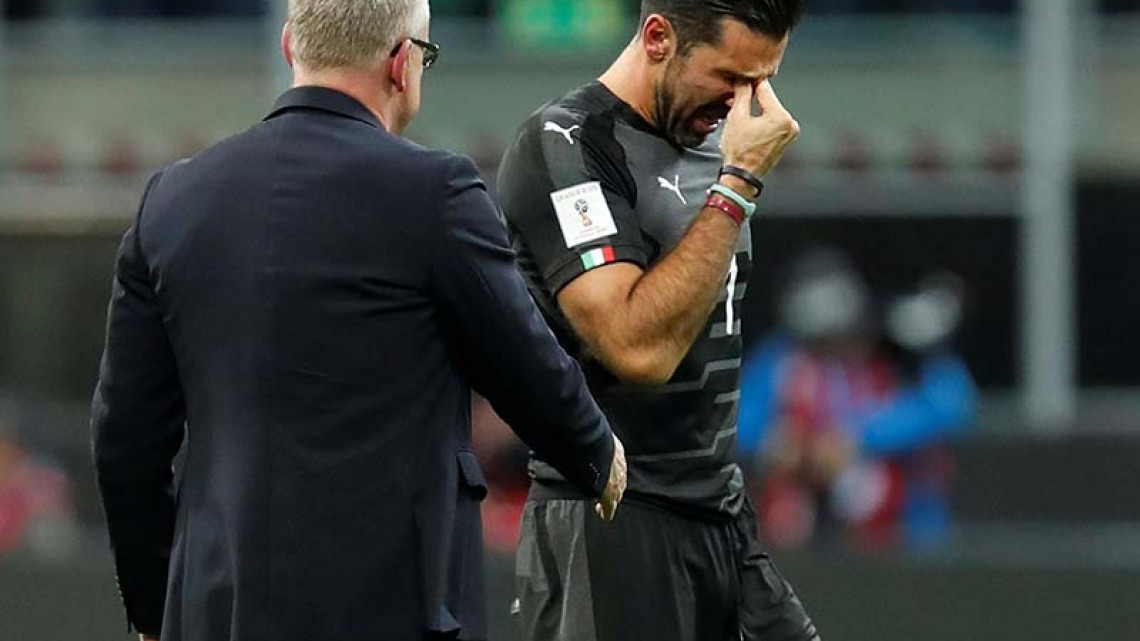 Buffon rompe en llanto ante eliminación azzurra