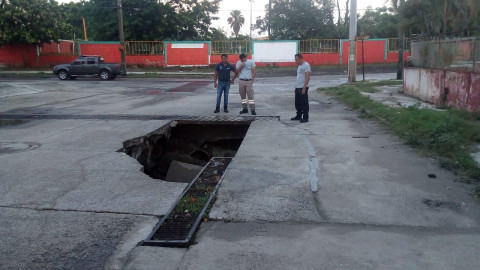 Se registra otro hundimiento en la colonia Unidad Nacional