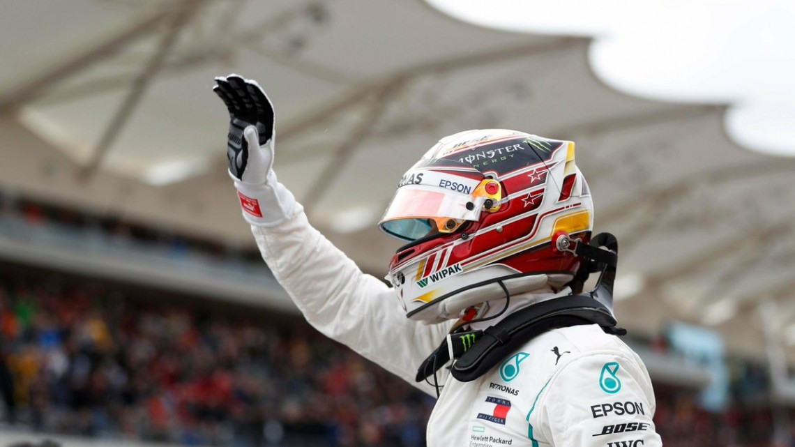 Kimi Raikkonen se lleva el GP de EU, Checo Pérez termina en décima posición