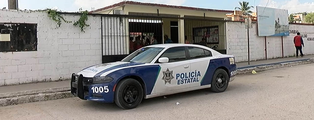 Roban de primaria dos abanicos y dos climas en Madero 