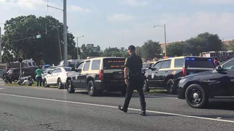 Reportan tiroteo en secundaria de Florida