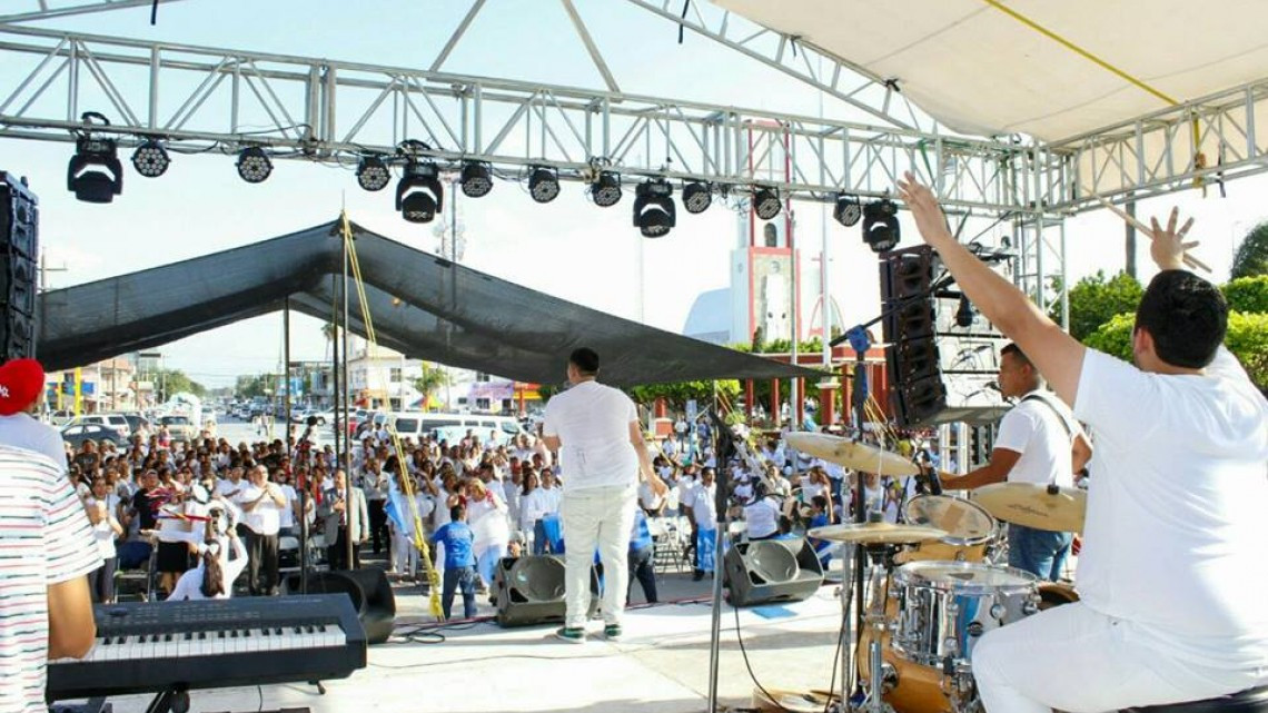 Realizan "Marcha Por La Paz"