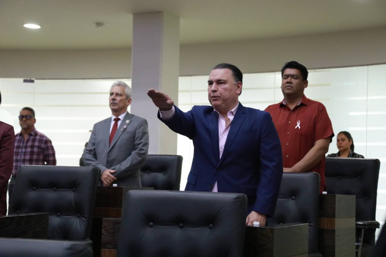 Asume Peña Diputación bajo reservas de ley