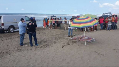 Mueren dos pescadores por volcadura de lancha en Guasave