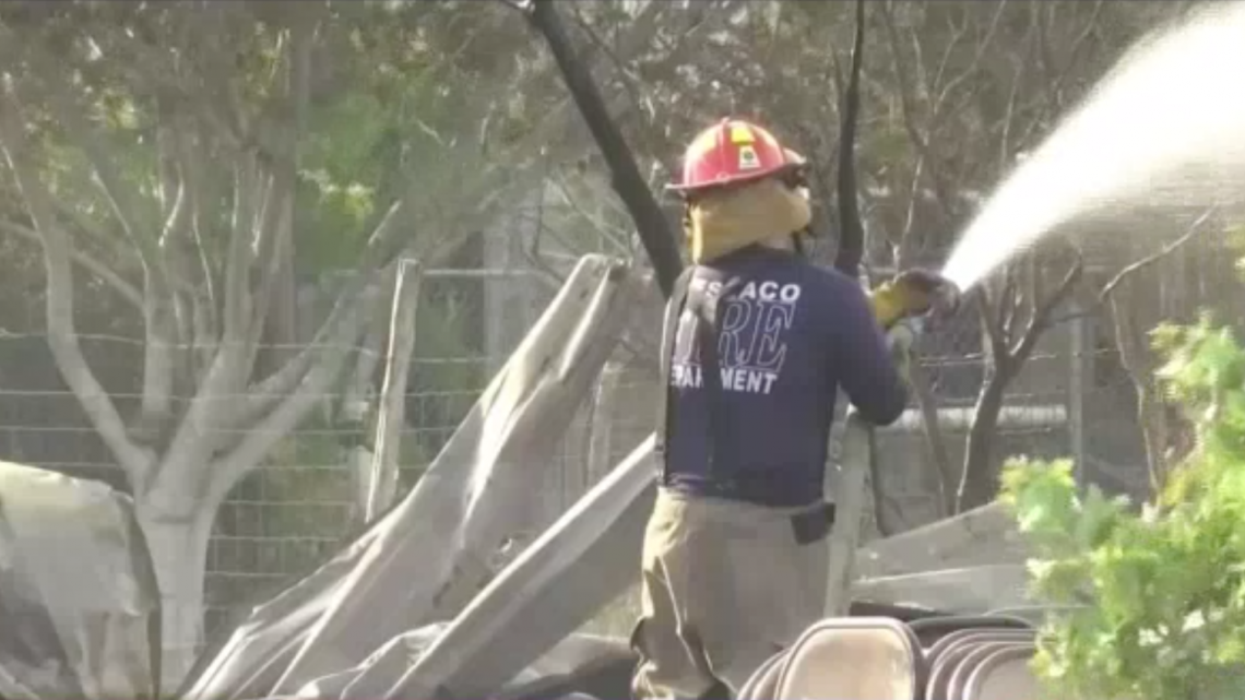 Familia de Mercedes se queda sin nada tras incendio 