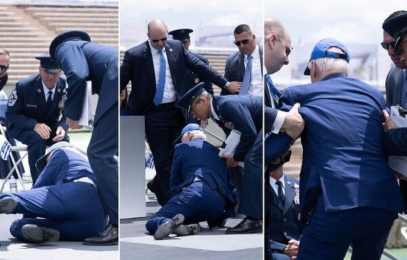 Joe Biden sufre aparatosa caída durante ceremonia en academia militar