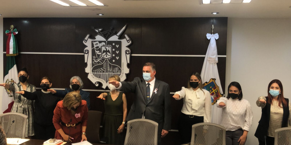 Nombran comisiones de Cabildo y toman protesta a patronato del Sistema DIF Municipal.