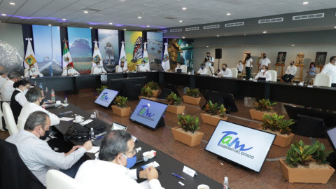 Sostienen gobernadores reunión de trabajo en Tampico 