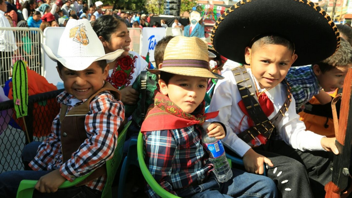 Gobernador conmemora revolución mexicana con desfile