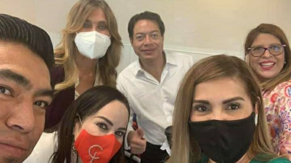 Acompañada de Mario Delgado, asiste Maki al informe del diputado federal Erasmo González Robledo