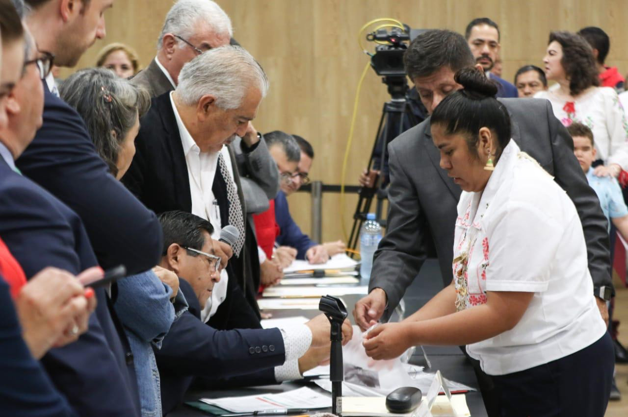 Recibe PRI solicitudes de registro de aspirantes a dirigencia nacional 