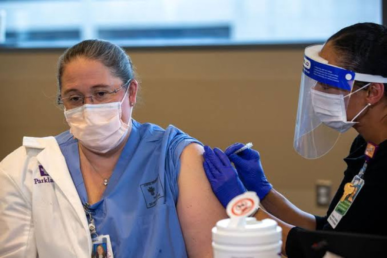 Brasil cancela pedido millonario de vacunas Sputnik V