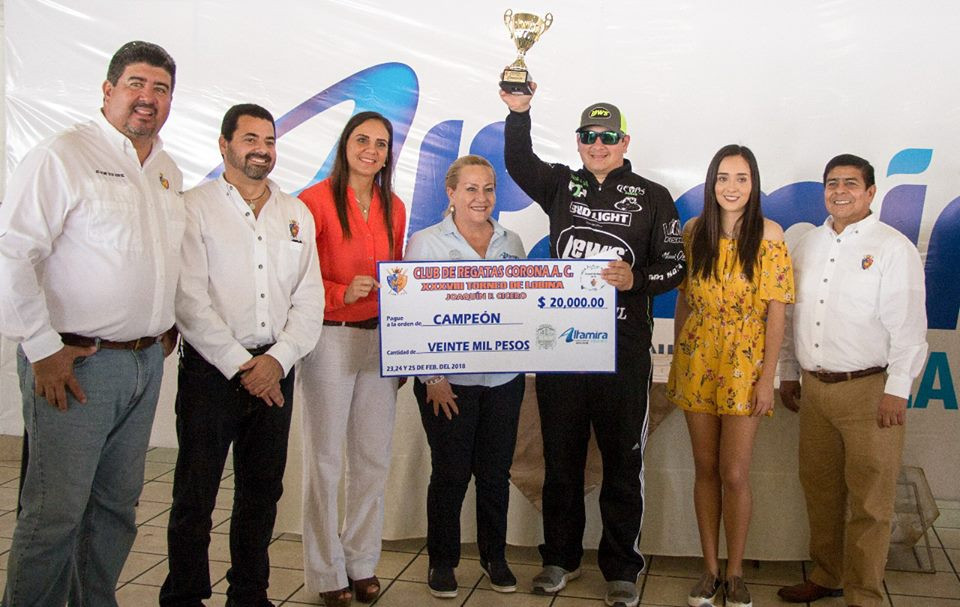 Premian a ganadores del XXXVIII Torneo de Pesca