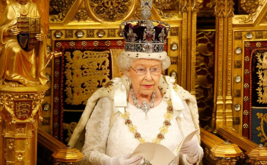 La reina Isabel II celebra en privado su 96 cumpleaños