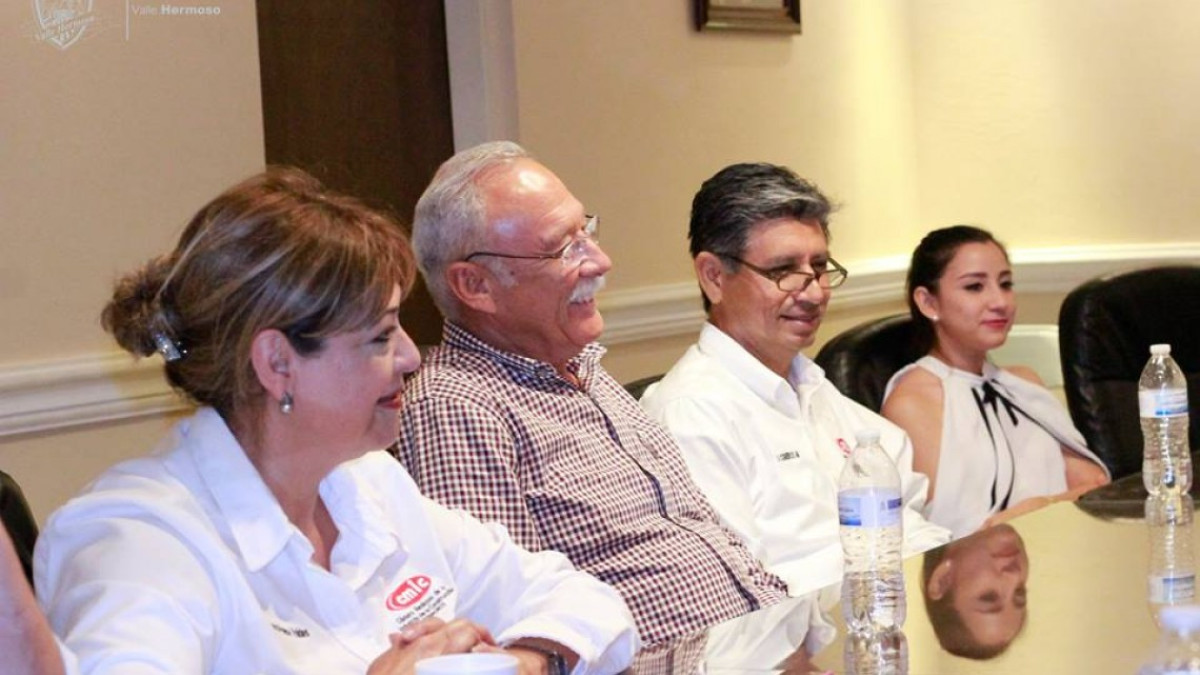 Firman convenio de retenciones