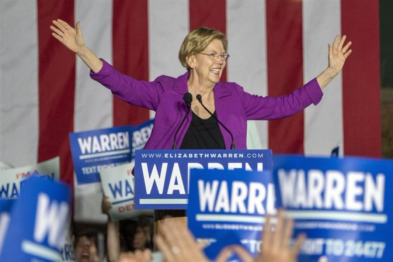 Elizabeth Warren se retira de las primarias demócratas