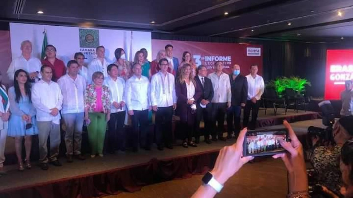 Acompañada de Mario Delgado, asiste Maki al informe del diputado federal Erasmo González Robledo