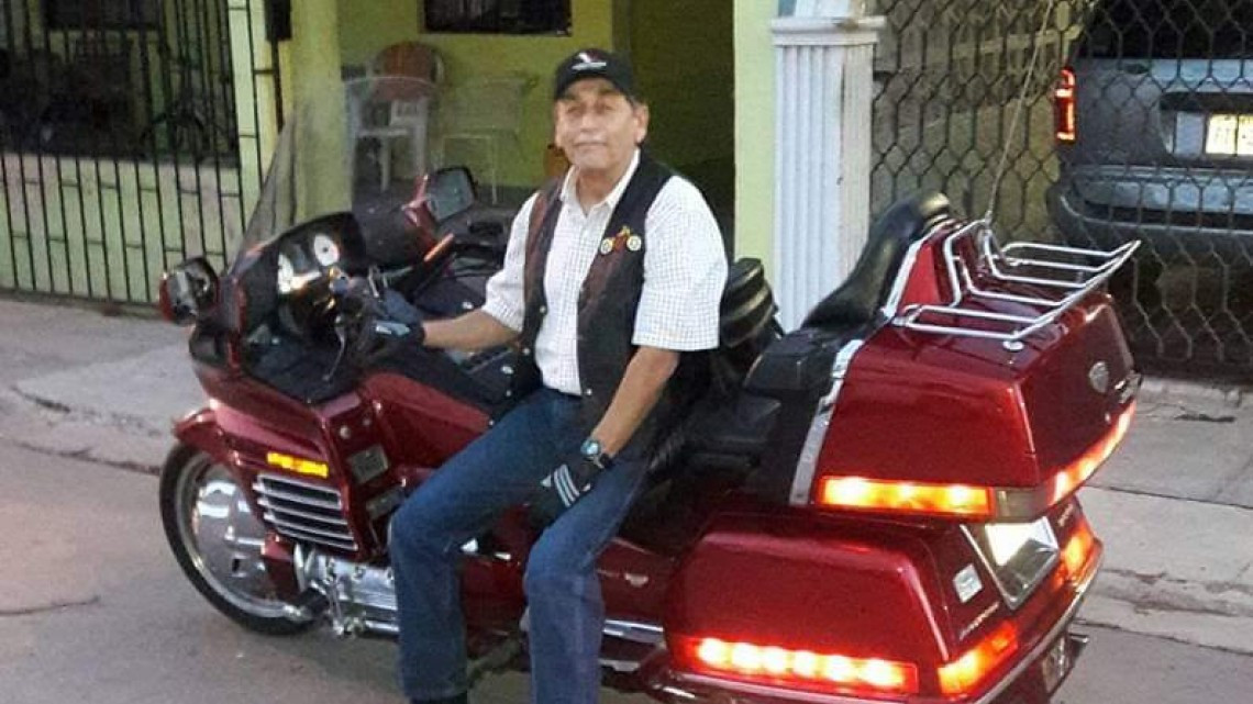 Muere motociclista al derrapar en carretera al Mezquital