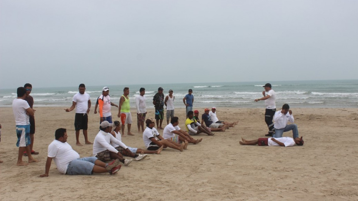 Contratan salvavidas para reforzar trabajo en Playa Miramar