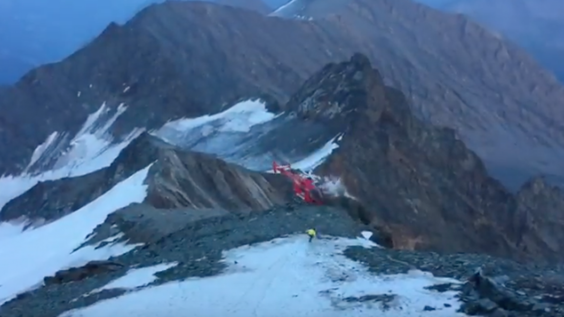 Helicóptero se estrella durante rescate 