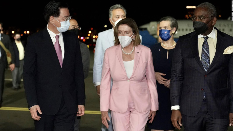 708 mil personas observaron vuelo de Pelosi y Flightradar24 colapsa 