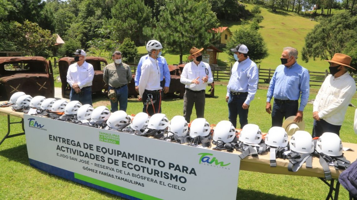 Entrega Gobernador equipo para fortalecer ecoturismo en "El Cielo"