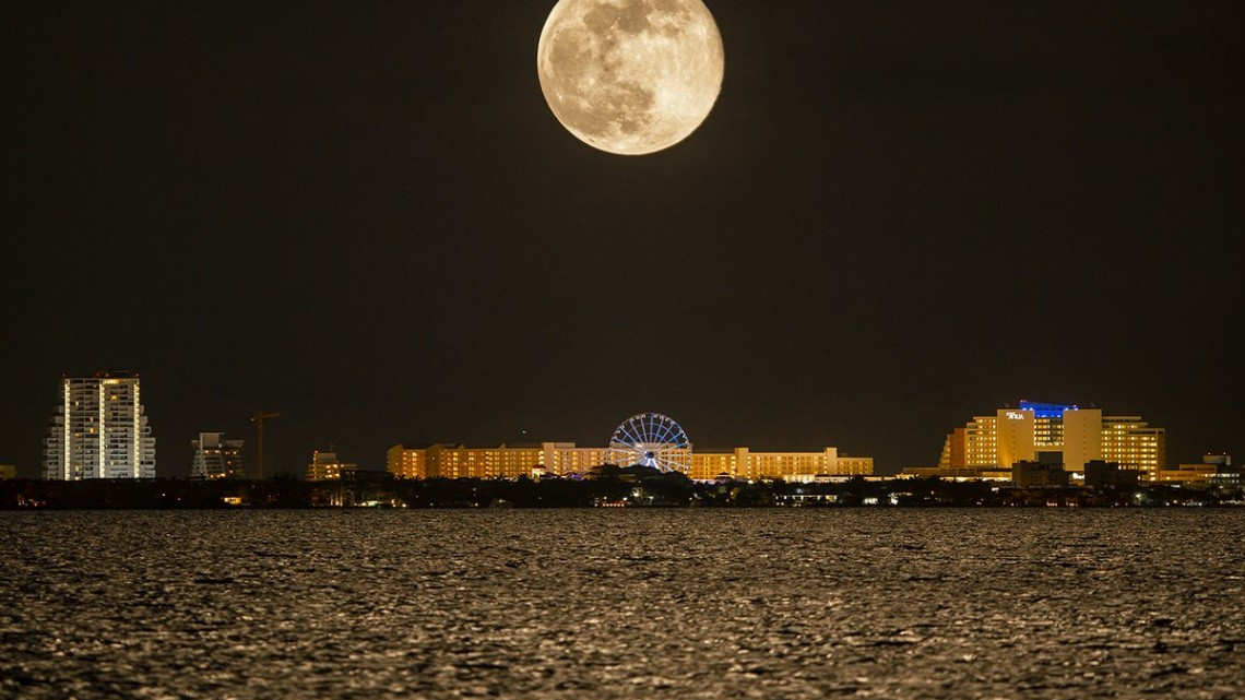 La impresionante luna llena que iluminó al mundo