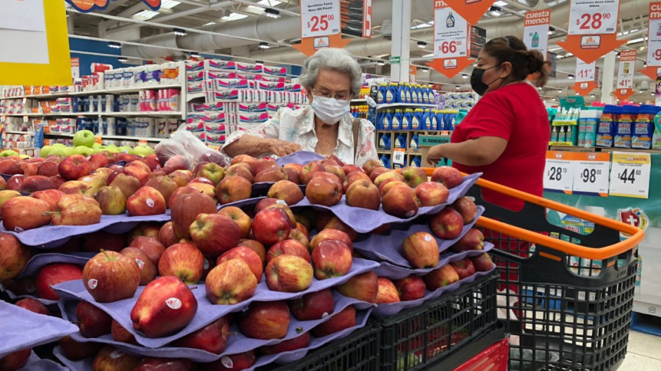 Se quejan amas de casa de NL por incremento de precios de la canasta básica 