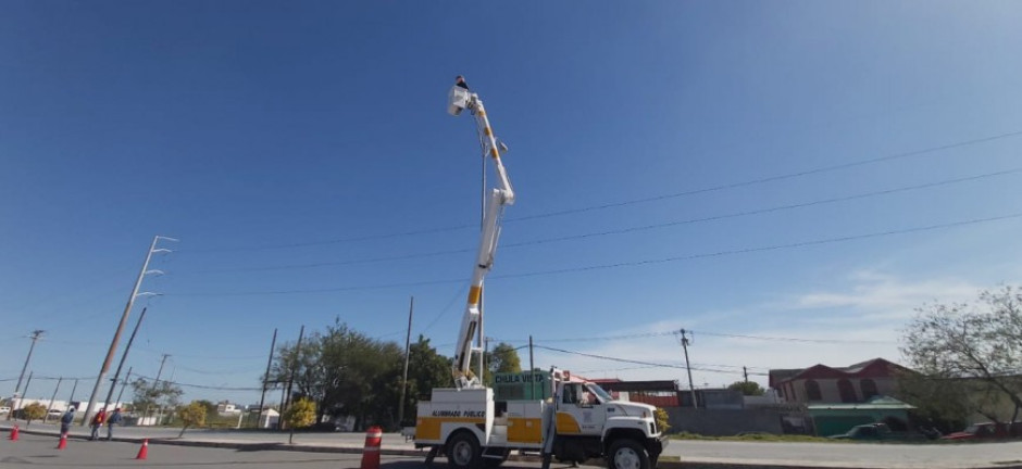 Avanza proyecto de modernización de alumbrado público en Matamoros