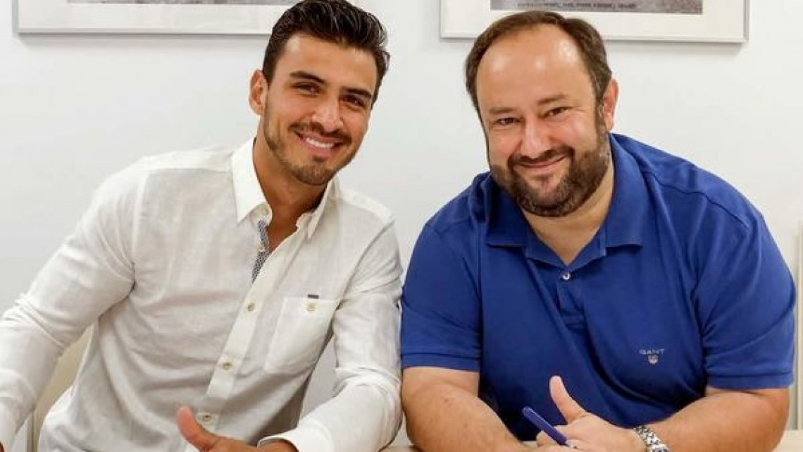 Oswaldo Alanís es presentado con Real Oviedo