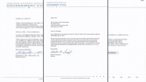 Renuncia jefe de oficina de Ética Gubernamental de Trump