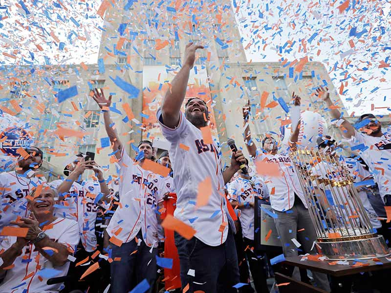 Astros celebran con su gente campeonato de SM