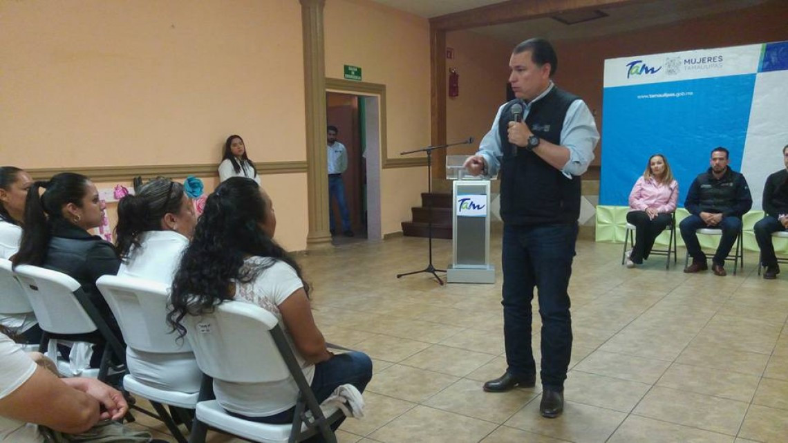 Se gradúan mujeres del programa “Mujeres Sostenibles” 