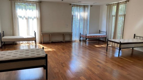 Habilitan ‘Los Pinos’ como albergue para personal médico