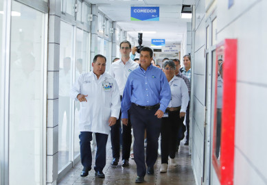 Supervisa Gobernador trabajos de modernización del Hospital General de Reynosa
