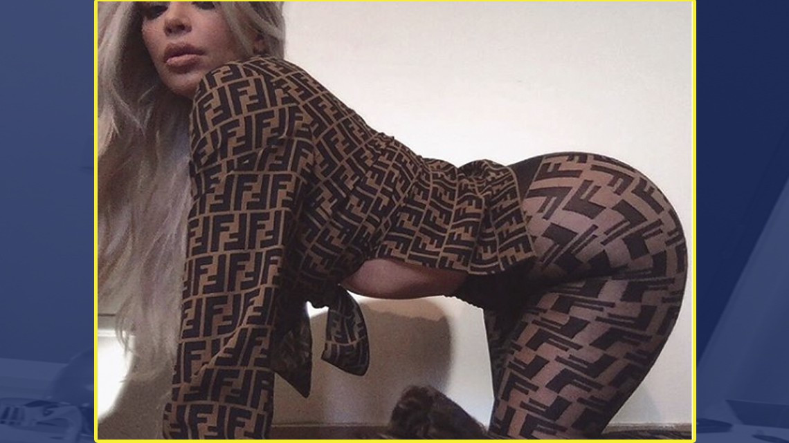 Kim Kardashian reduce su cintura 