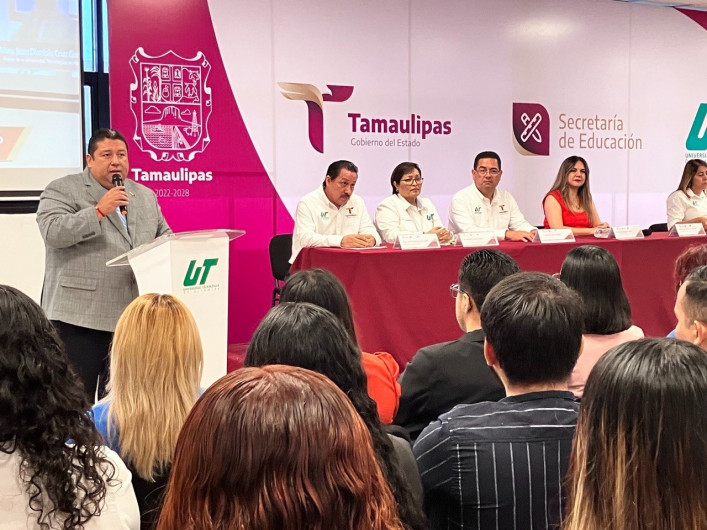 Entrega la Universidad Tecnológica de Altamira 380 nuevos títulos profesionales