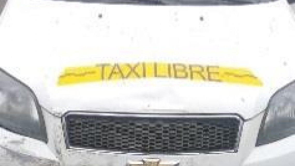  Recuperan taxis utilizados por delincuentes
