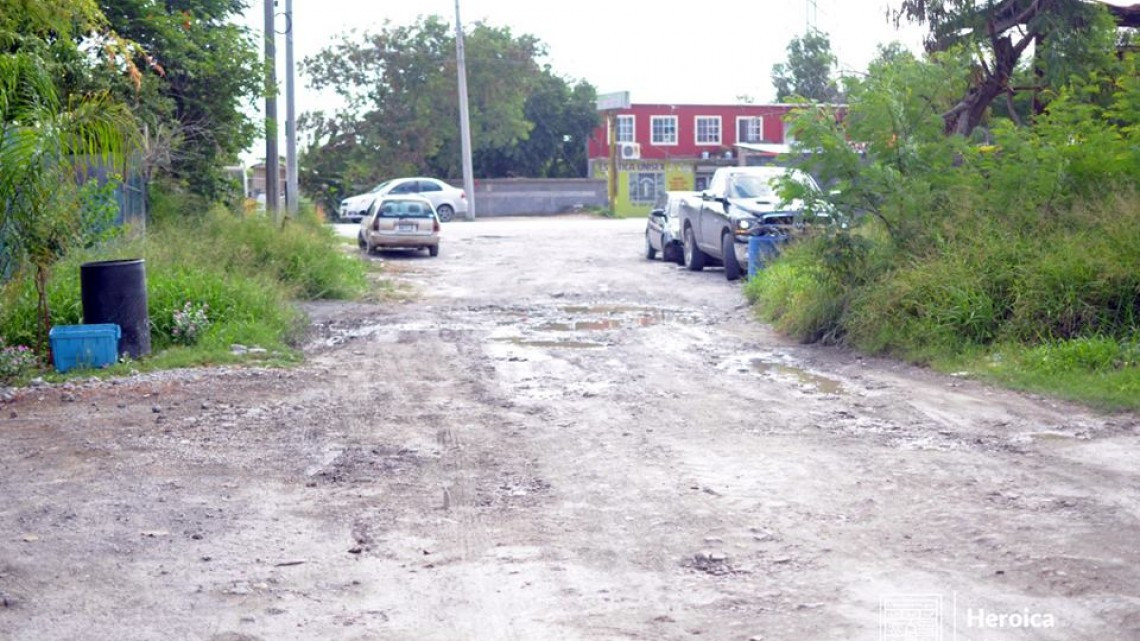Inicia pavimentación en colonia La República