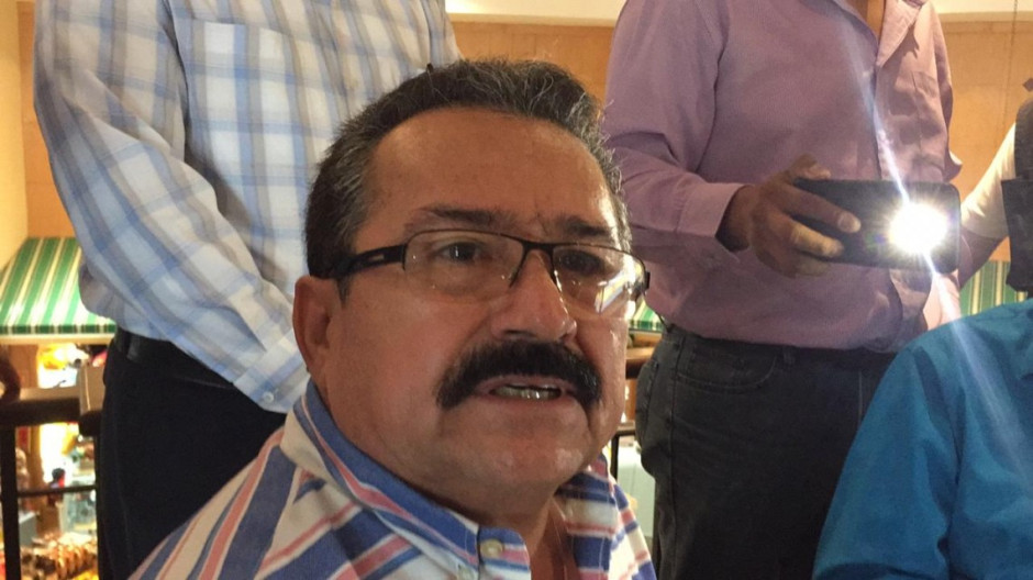 Esperan jubilados mejora en el desabasto de medicinas en hospital de Pemex