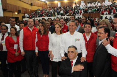 Priistas en contra del "dedazo"