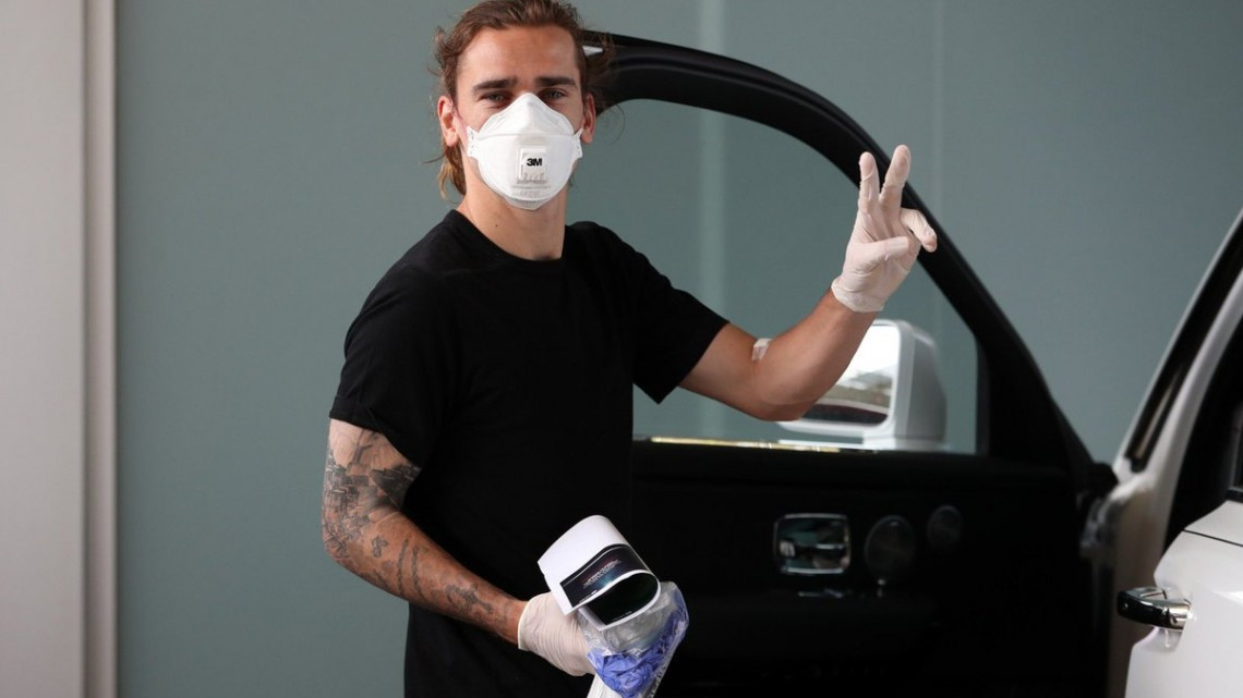 Jugadores de Barcelona se someten a pruebas de coronavirus