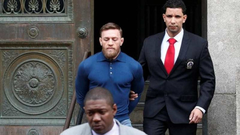 Arrestan a Conor McGregor por conducta criminal