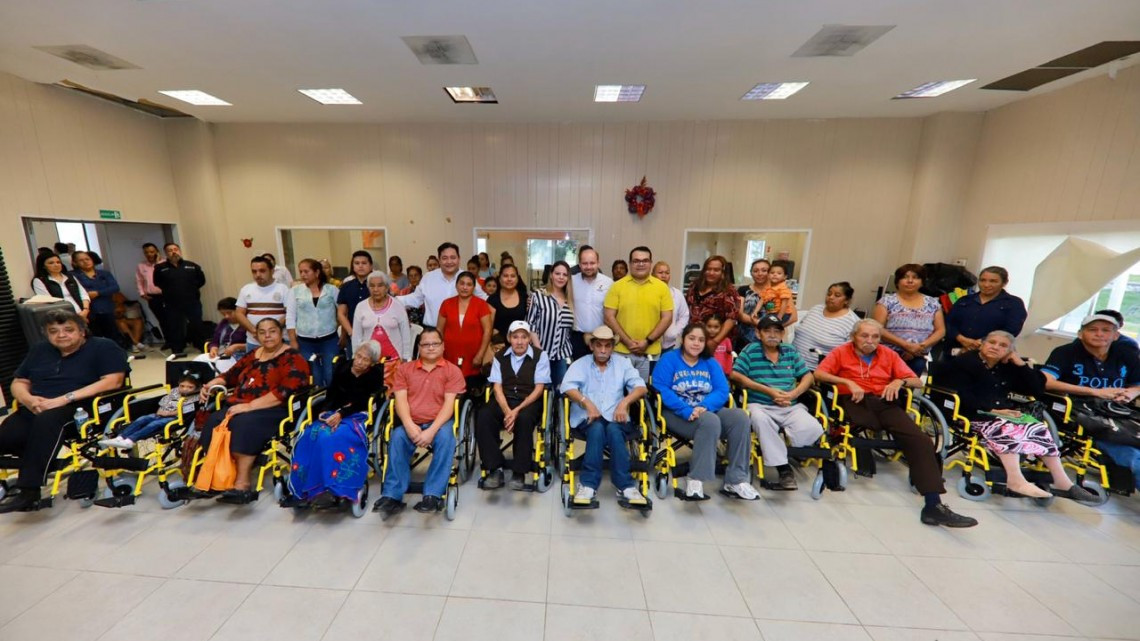 CRIT Tamaulipas entrega sillas de ruedas a DIF Altamira