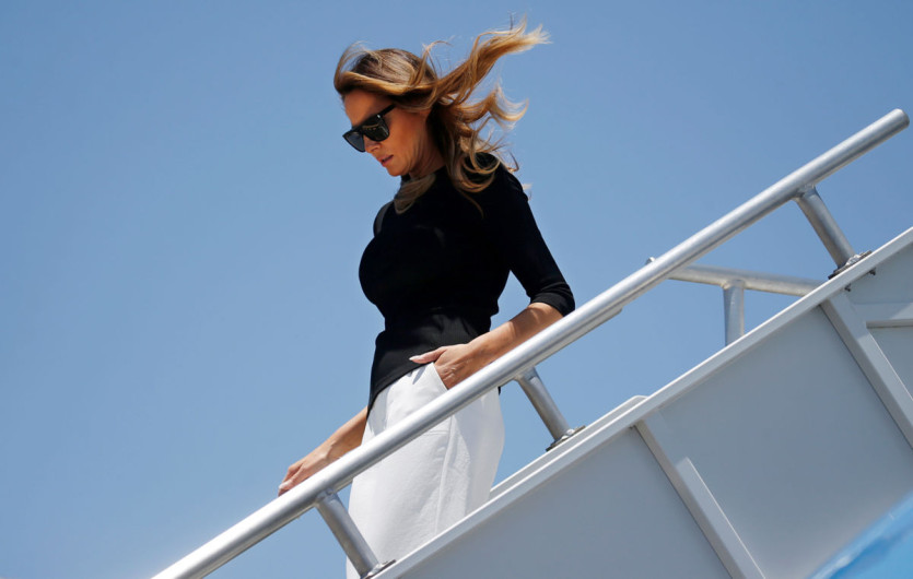 Llega Melania a Arizona para visitar centro de niños migrantes