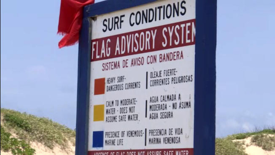 Cierran tres accesos de playa en Condado Cameron 